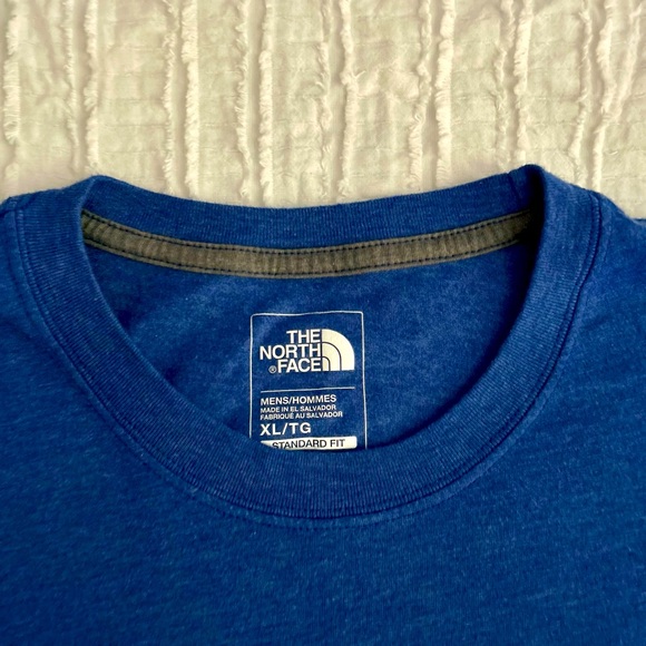 “SOLD” THE NORTH FACE TSHIRT - Picture 3 of 4